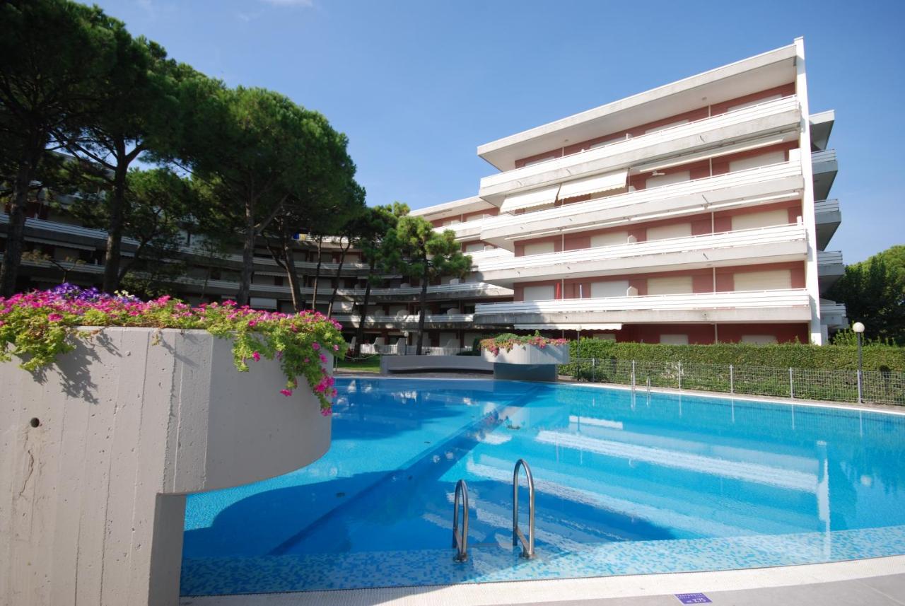 Residenza La Meridiana Lignano Sabbiadoro Exterior foto
